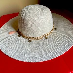 Woman’s beach hat